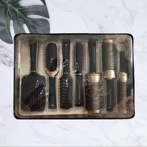 🔥PM Editor Pick!🔥Paris Hilton 7 pc set! NEW!
